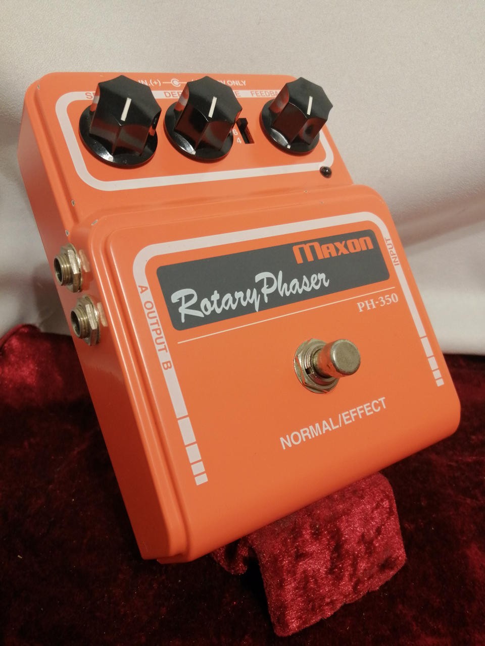 MAXON Model PH-350