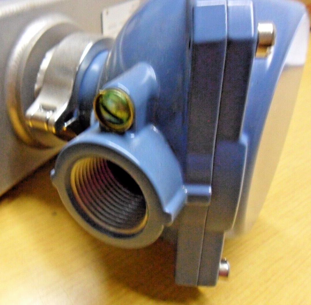 MICRO MOTION Mass Flow Sensor F025S (Transmitter face not included)
