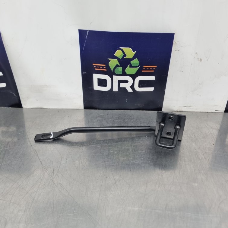 ROVER 25 1999-2005 SEAT LATCH CATCH STRIKER REAR DRIVER RIGHT OFFSIDE