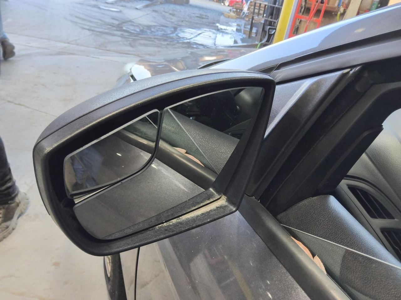 FOCUS 2014 Battery Tray 685699