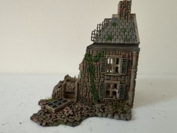 28mm Sci-Fi Wargaming Destroyed 2 Story Barn, 1 Multi Story Barn