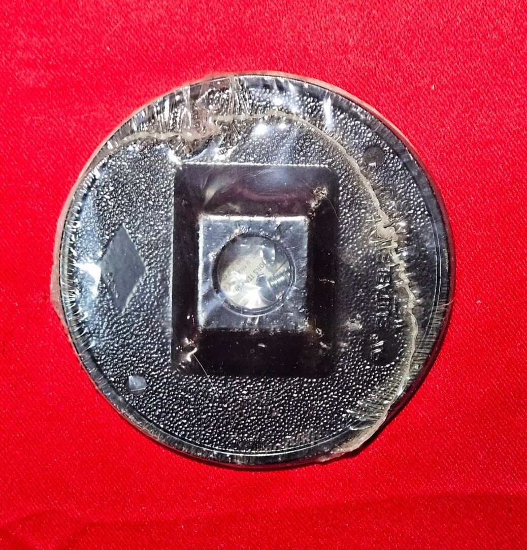 GAMPAK 14381BK 1 Hole Round Cover Weatherproof Outdoor Black - NEW