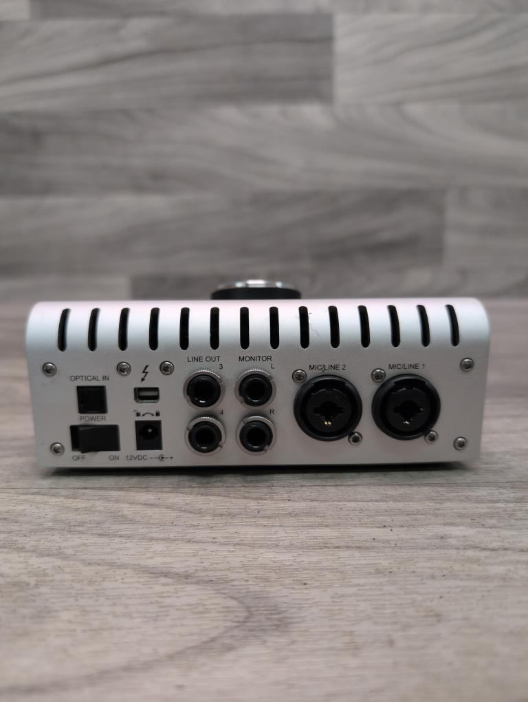 Universal Audio Apollo Twin Desktop Audio Interface (A1D024035)