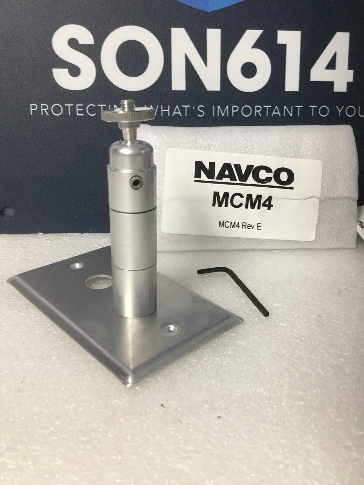 3" Tall NAVCO MCM4 Wall / Ceiling Mount Stand With Plate Security Camera NEW!