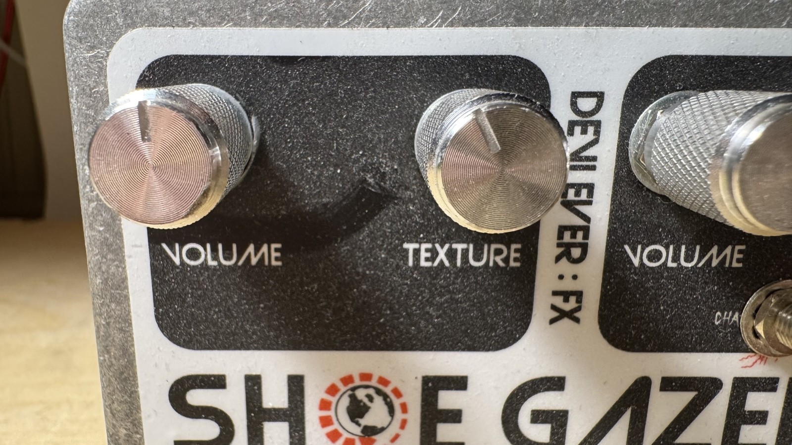 Devi Ever : FX Shoe Gazer Fuzz