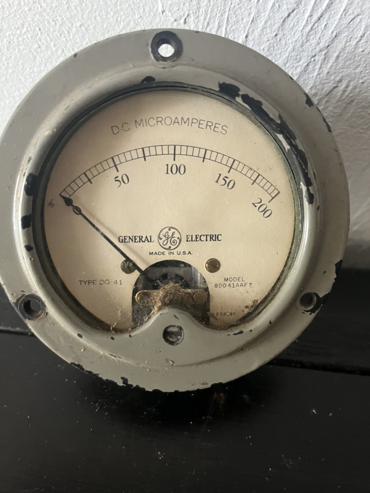 - General Electric DC Microamperes Guage Model 8DG41AAF 7 Untested