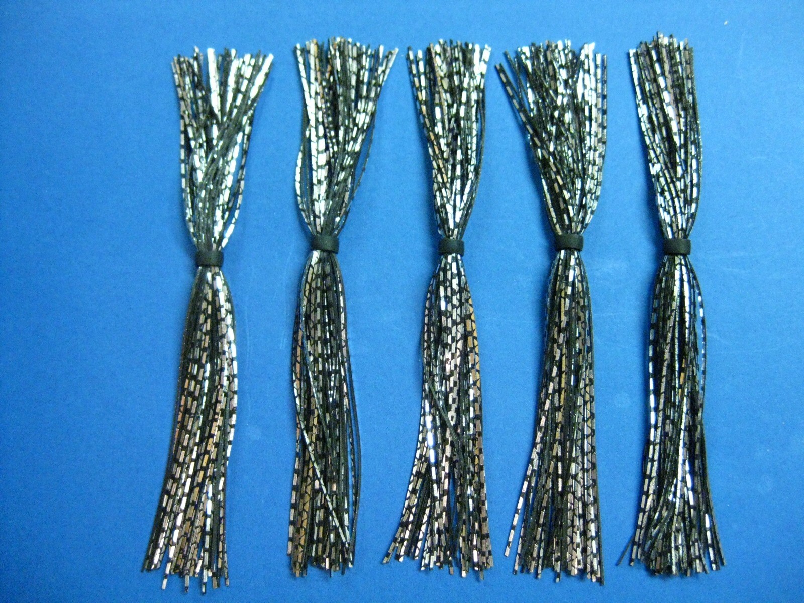 5 silicone Skirt Black Silver Chrome (#A-1Color) Lure Spinnerbait Buzz jig