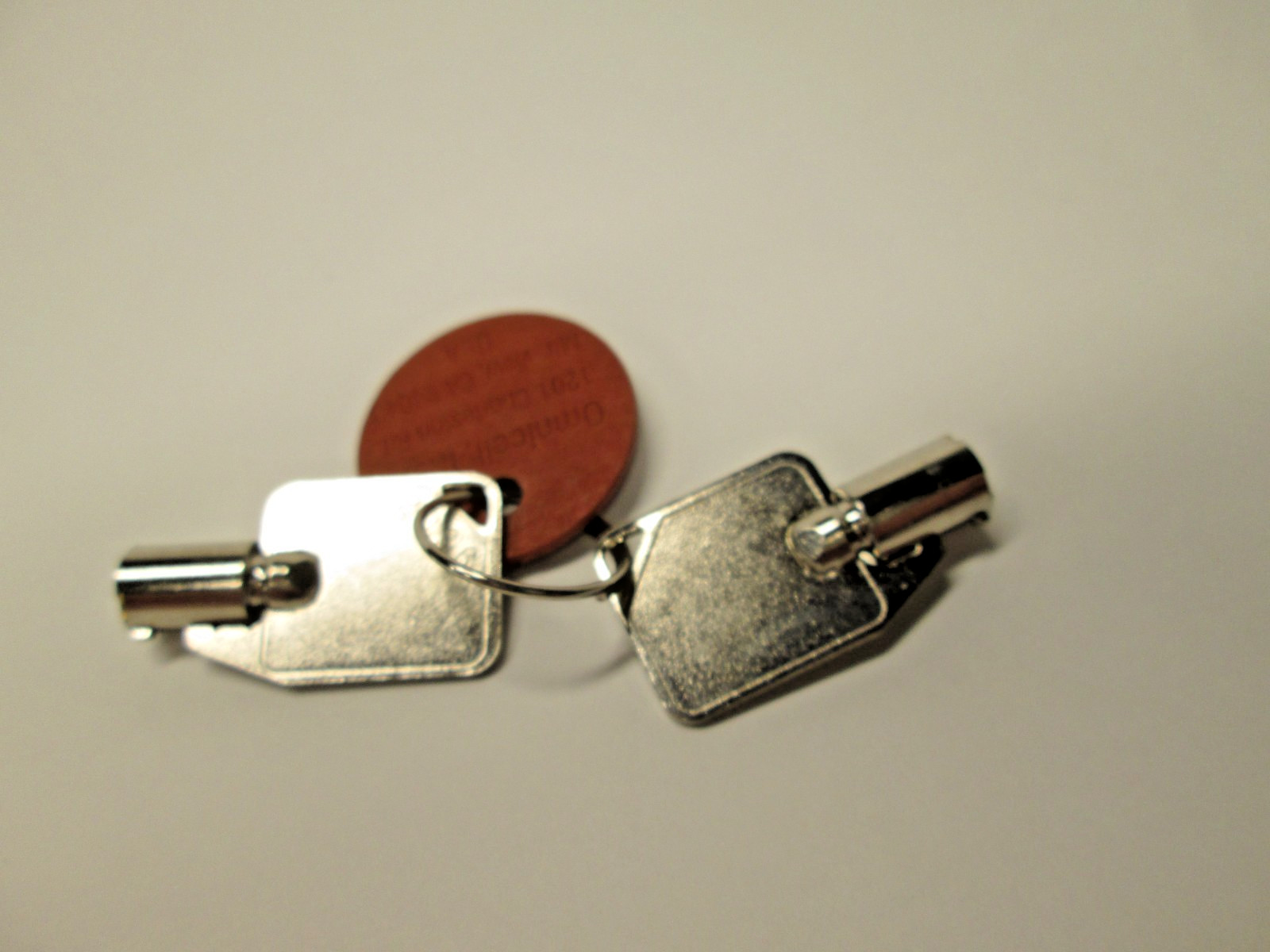 Lot Of 2 - Omnicell 2036 Key