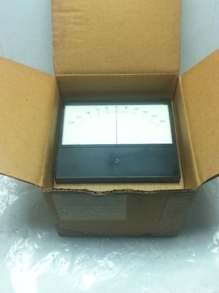 API INSTRUMENTS 7055 PANEL METER
