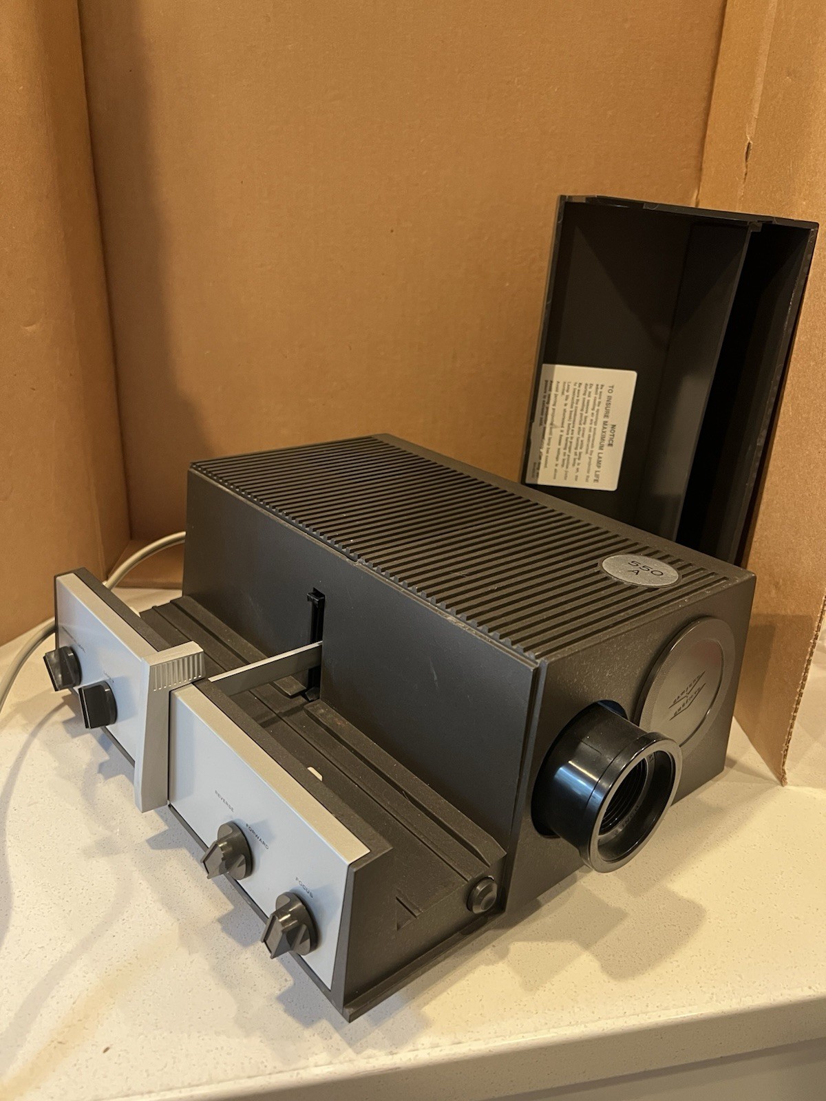 Vintage Sawyer 2 X 2 Slide Projector 550A with Power Cord Tested Works NEEDBULB
