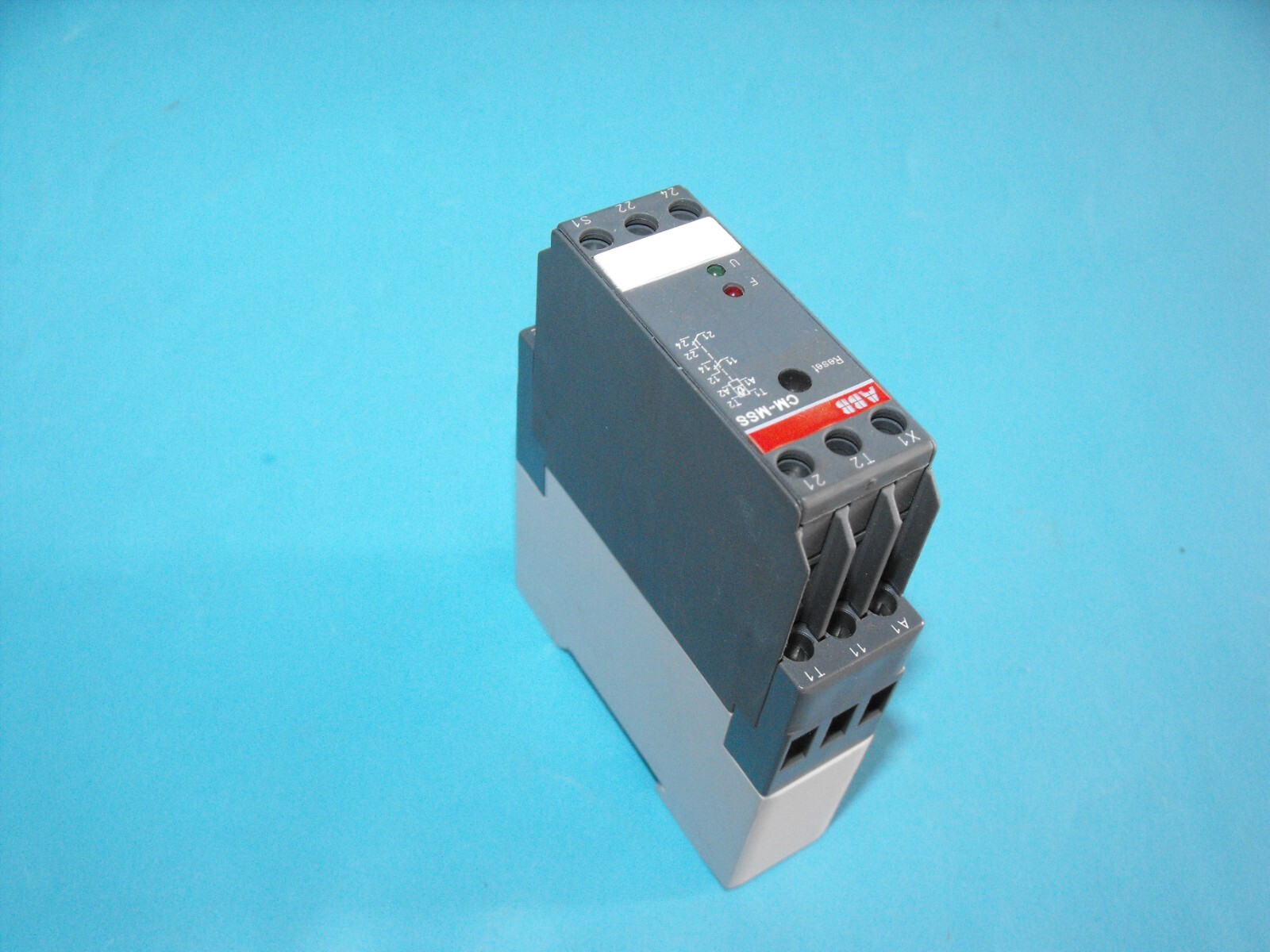 ABB CM-MSS.1SVR430811R1300.Thermistor Motor Protection Monitoring Relay.USED