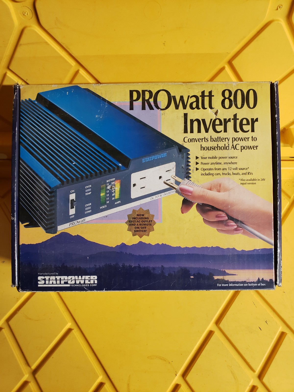 STATPOWER Prowatt 800 INVERTER 800W. NEW OLD STOCK. FREE SHIPPING INCLUDED.
