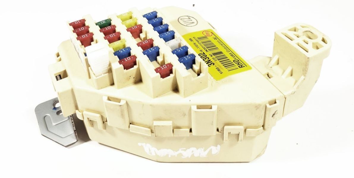 Passenger Fusebox 3N302 OEM Hyundai Equus 2012