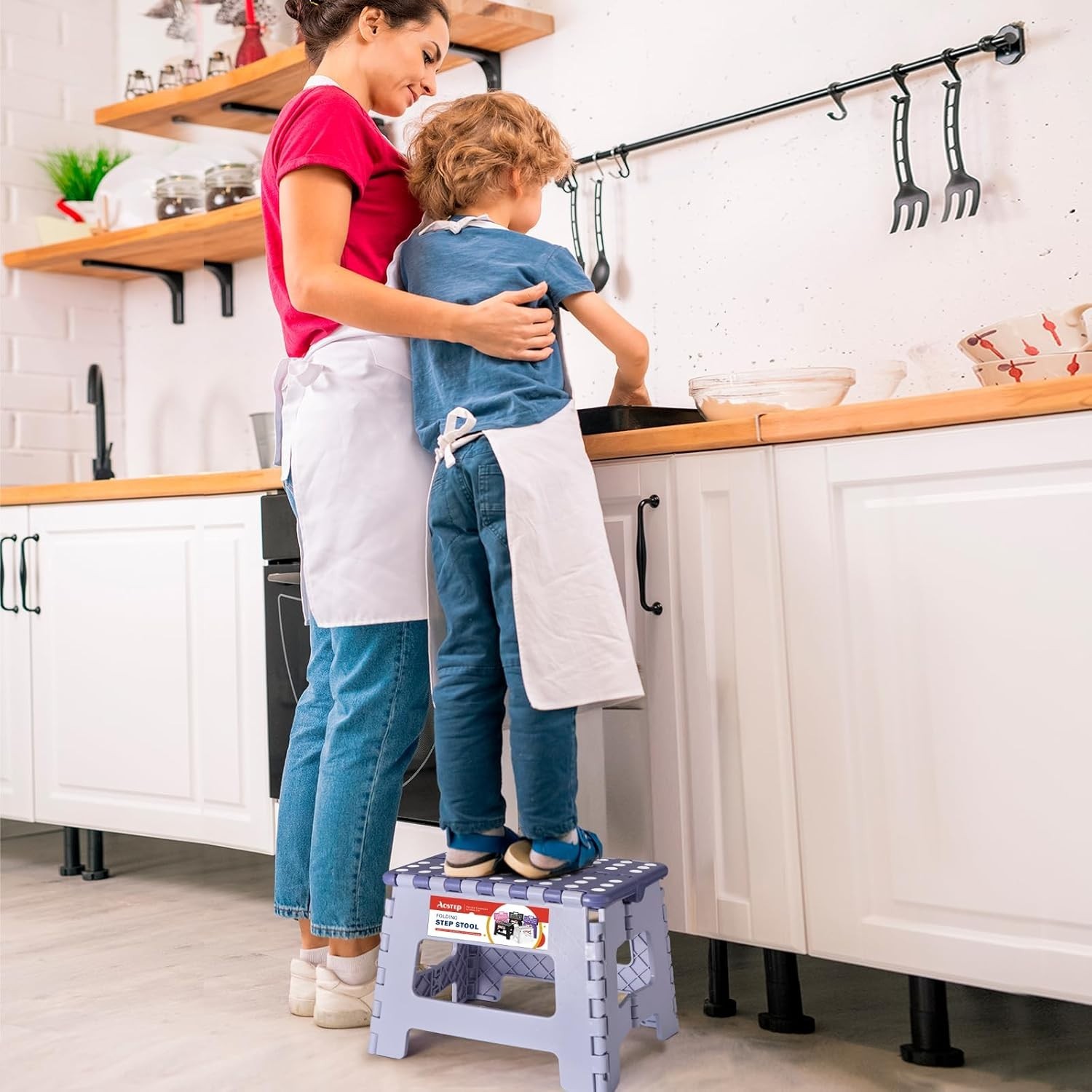 9 Inch Plastic Step Stool with Handle - 300 LB Capacity for Effortless
