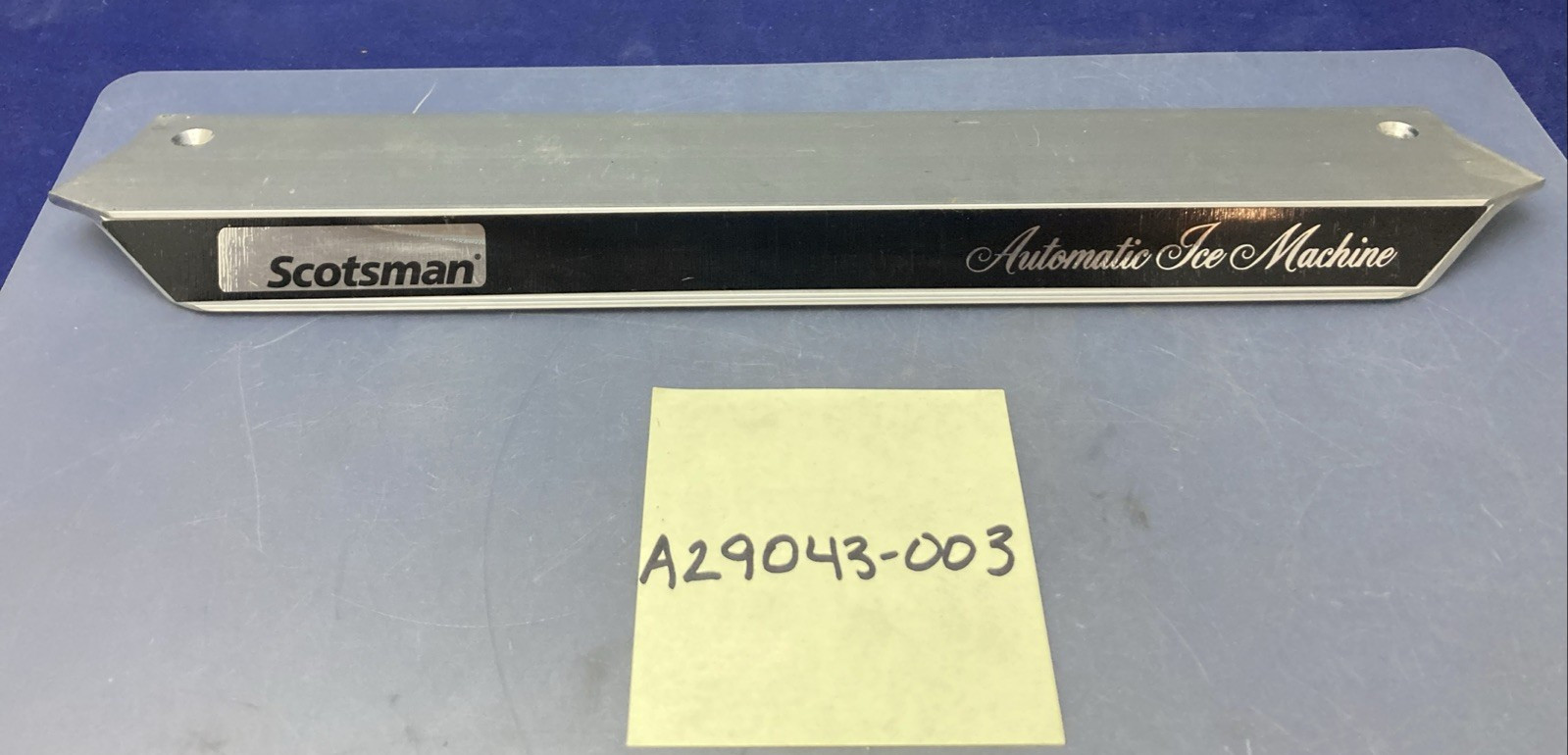 NEW GENUINE SCOTSMAN A29043-003 HANDLE DOOR