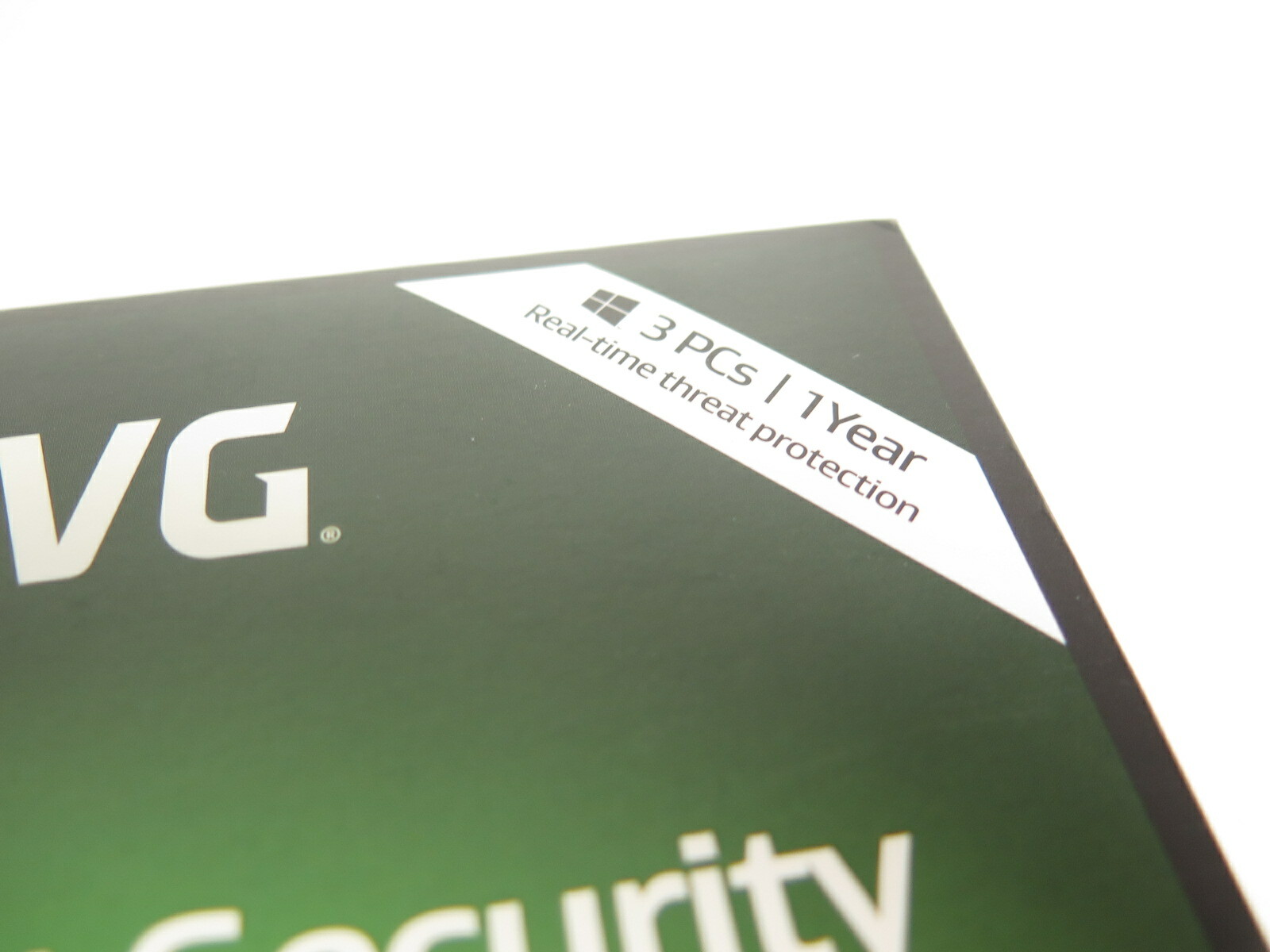 AVG Internet Security (3 PCs / 1 Year) - FREE SHIPPING New, Sealed Box