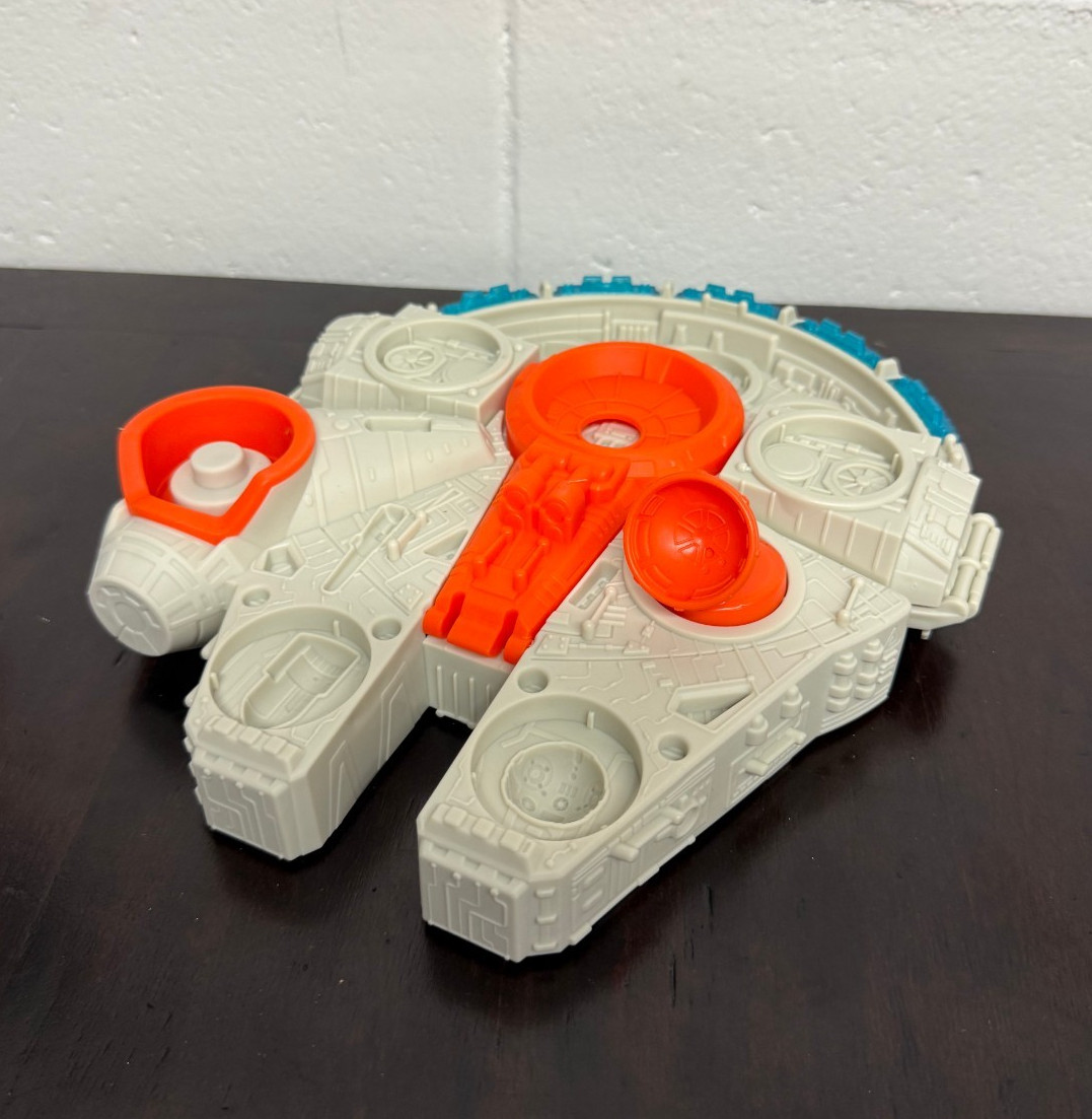 Play-Doh Star Wars Millenium Falcon Ship Mold Toy - 2014 Hasbro Can Heads