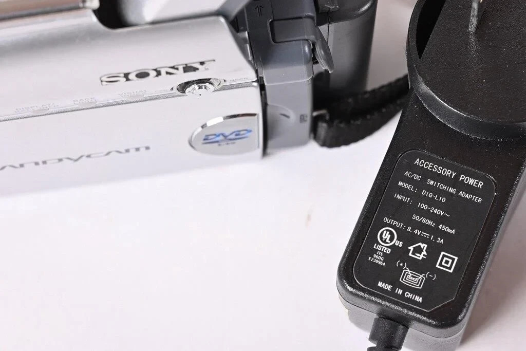 Sony Digital Video Camera Recorder DCR-DVD201 AS IS!!