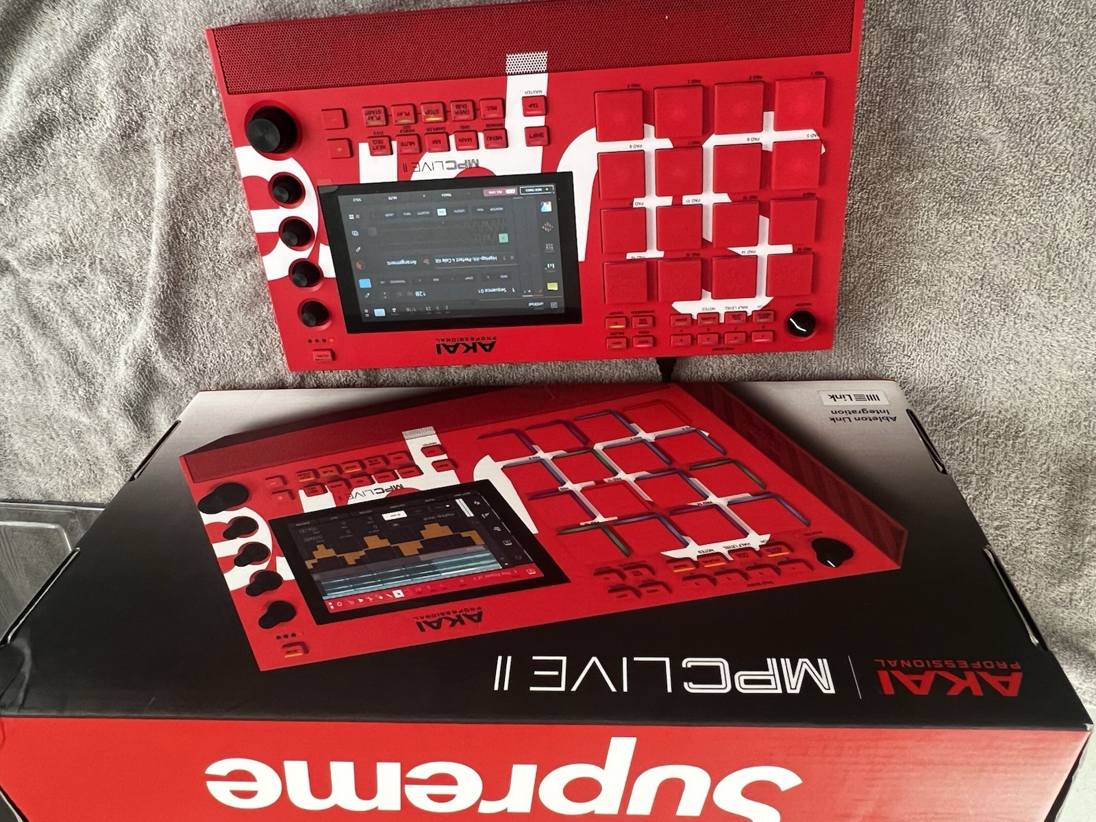 Akai Supreme Live 2 Standalone Sampler Music Workstation