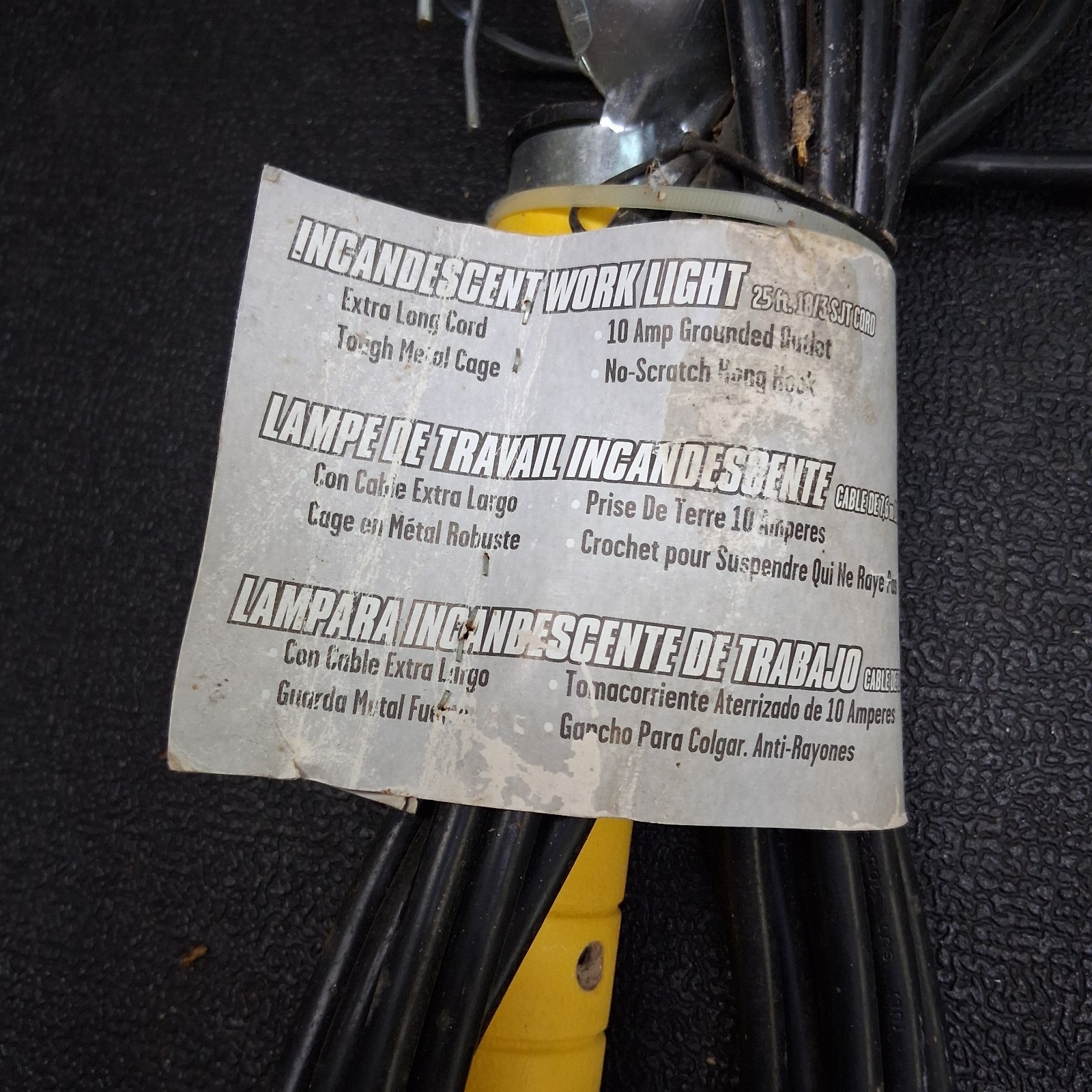 25' Bayco Model FL-425 Yellow 120vac Extension Drop Work Light