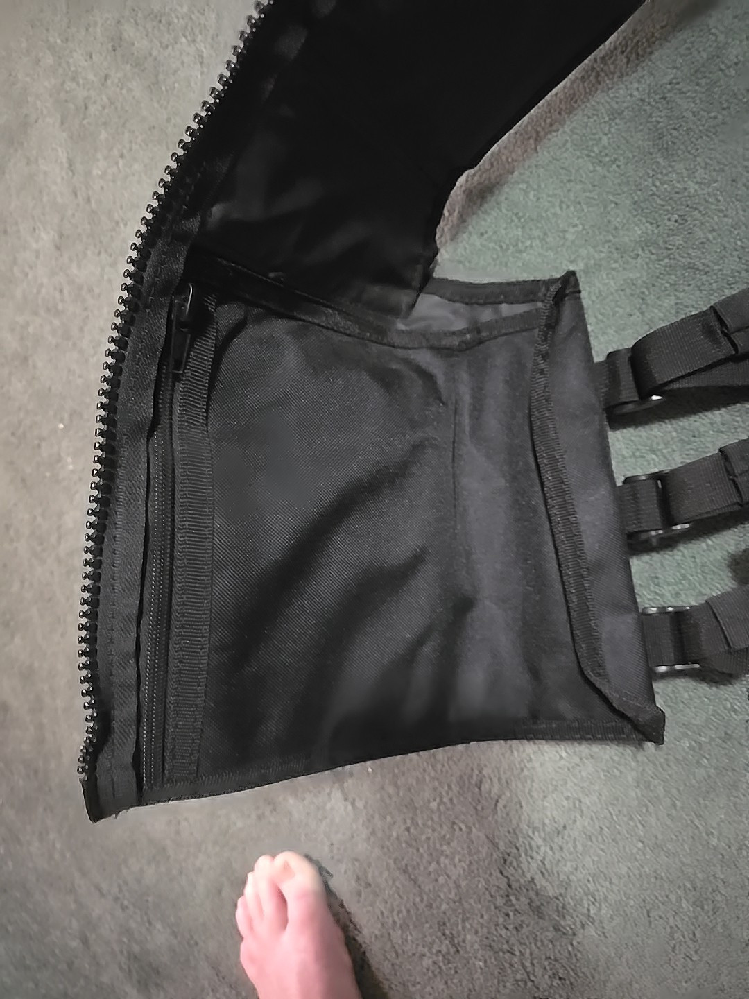 Swiss Arms Airsoft Tactical Vest Adjustable For Multiple Sizes, Many Pockets