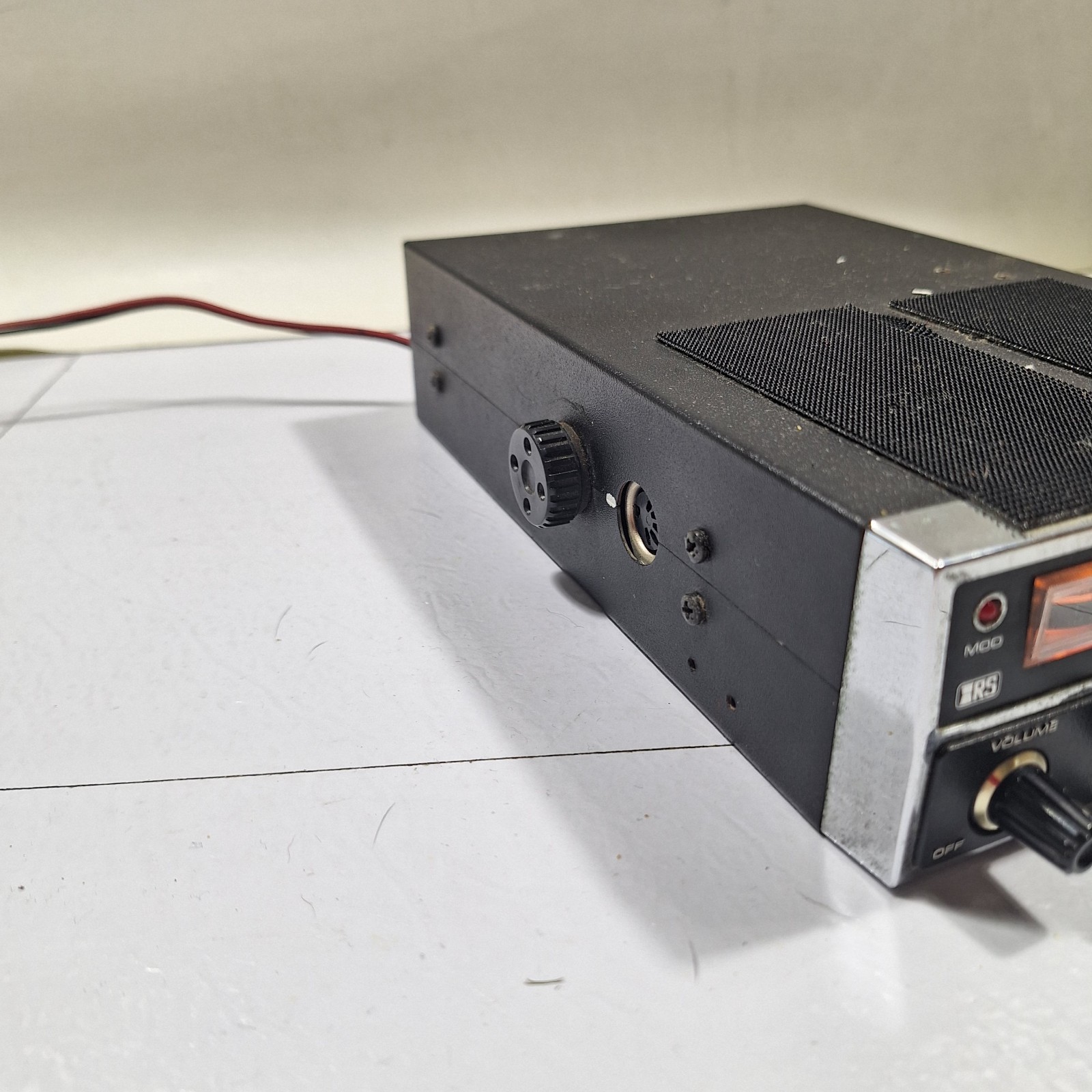 REALISTIC TRC-422A PRIORITY CIRCUIT CB RADIO