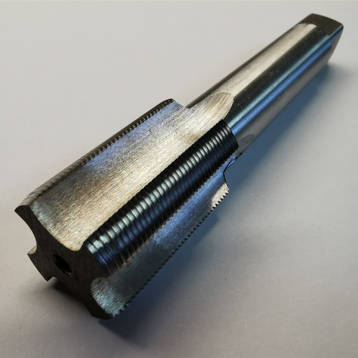 1pc HSS Right Hand Tap M75 X 3.0mm Taps Threading Tools 75mm X 3mm pitch