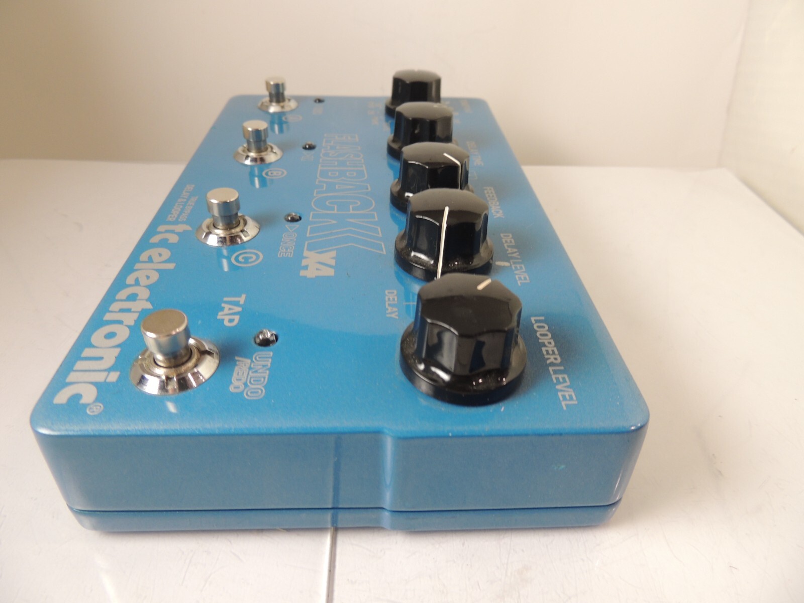 TC Electronics Flashback x4 Delay/Looper Effects Pedal Guitar Free USA Ship