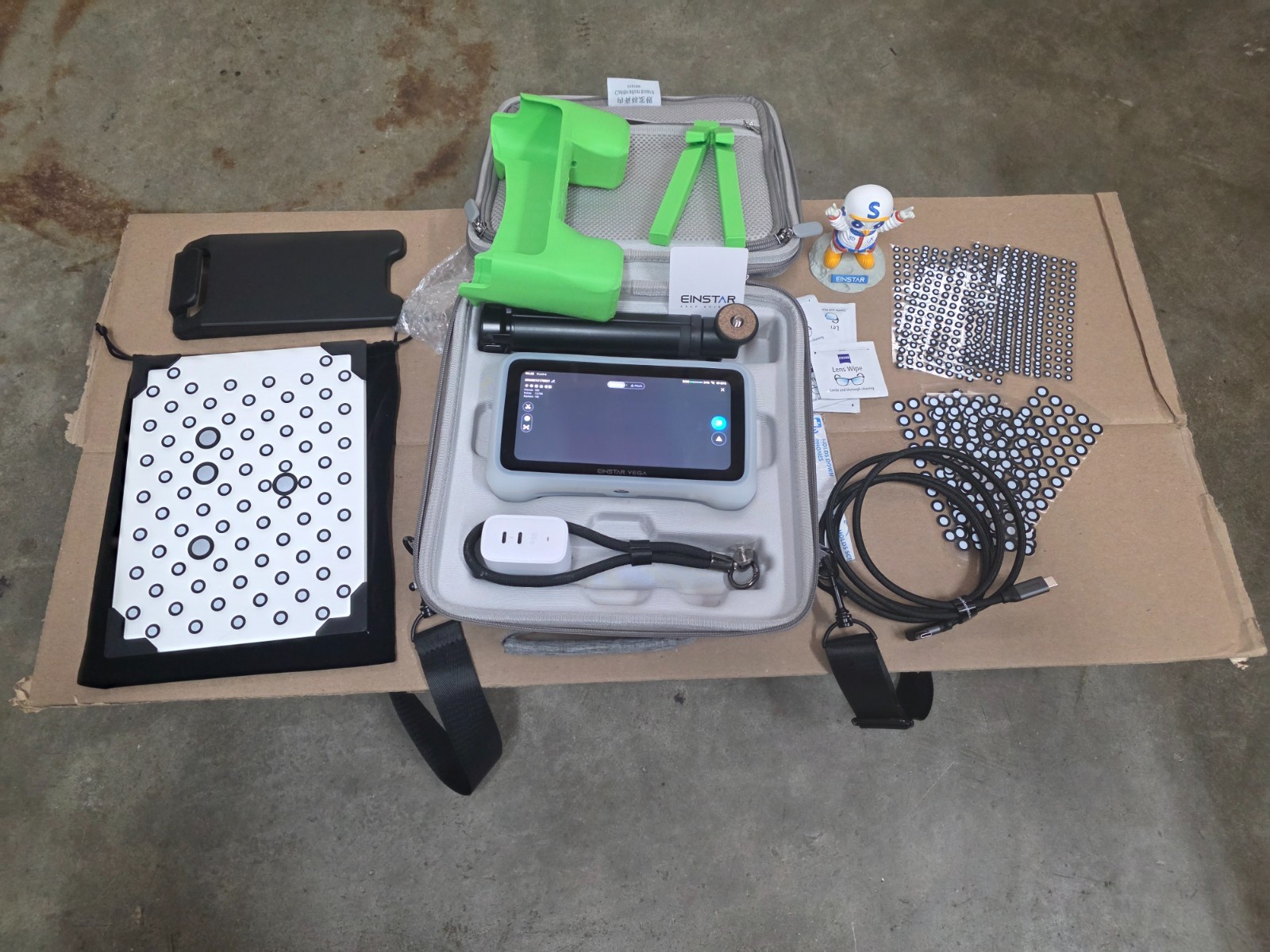 Shining 3D Einstar VEGA portable 3D scanner