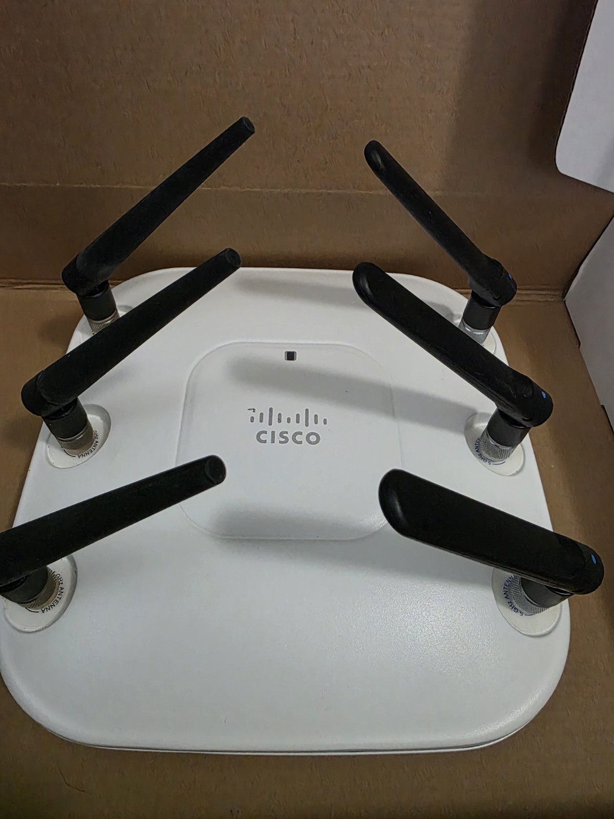 Cisco Aironet AIR-LAP1262N-A-K9 802.11n Access Point - With Antennas - Untested