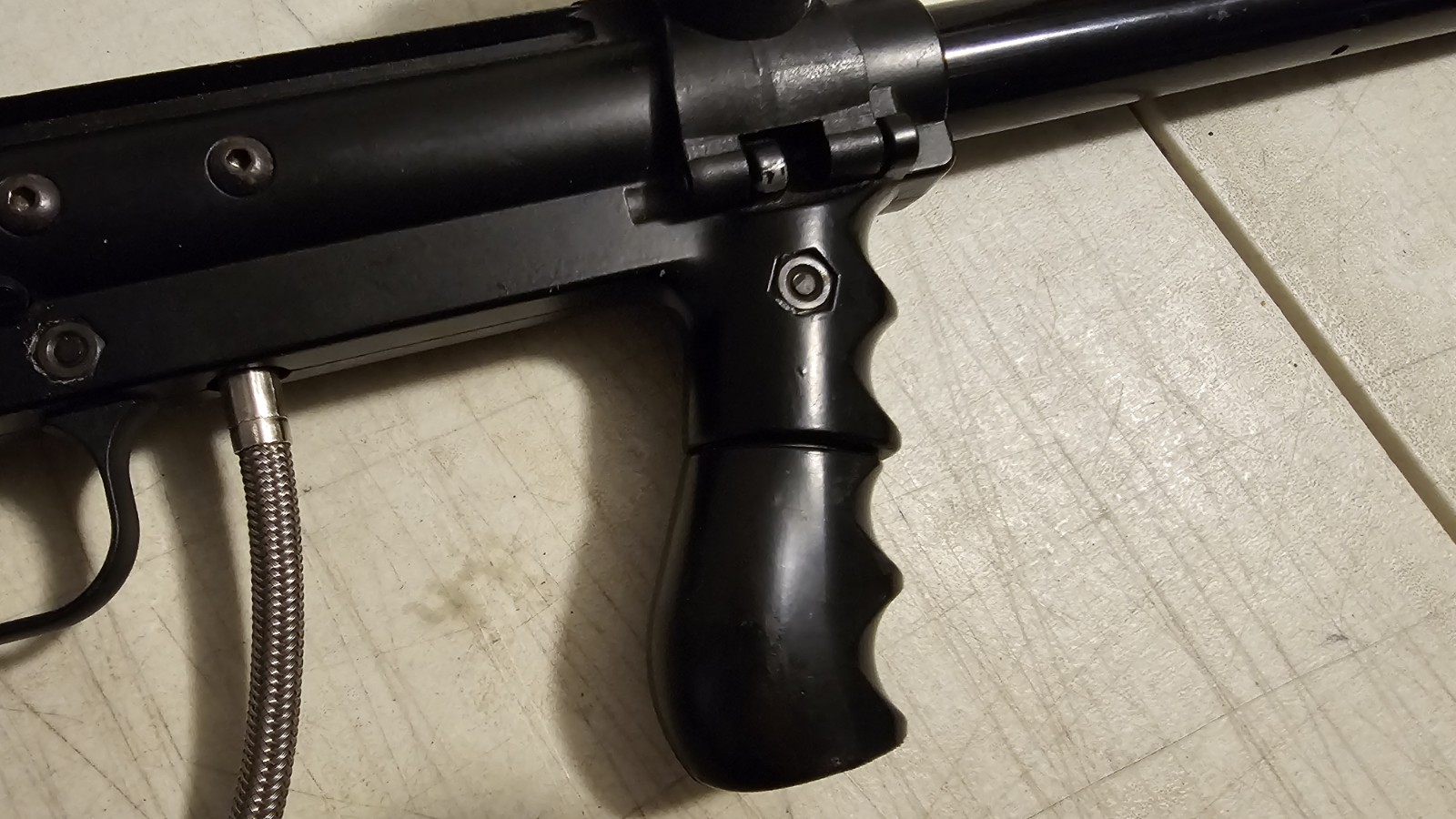 Tippmann Model 98 Paintball Gun And Accessories