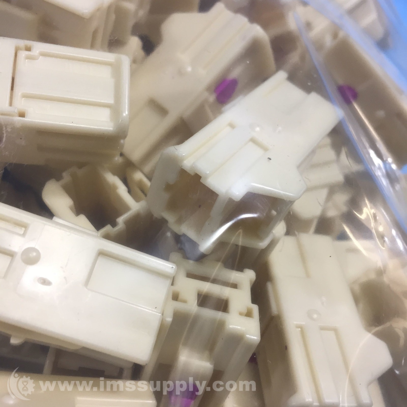 Yazaki 7223-3616 Connector FNIP