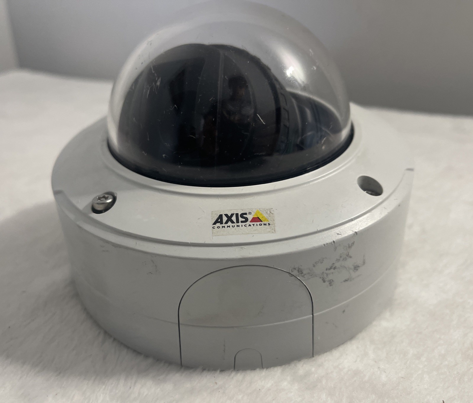 Axis Communications P3245-LVE Network Dome Security Camera P/N: 01593-001-01