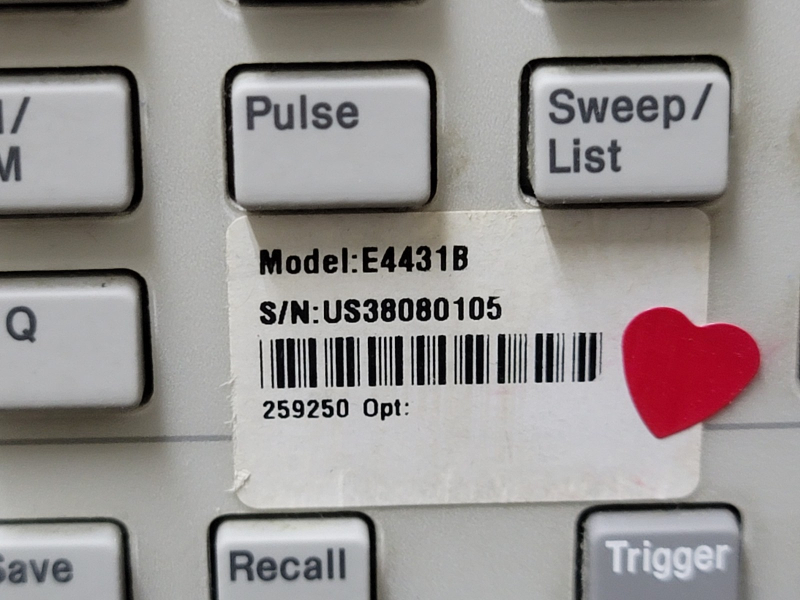 Agilent E4431B 250kHz - 2Ghz front panel , As-Is (0105)