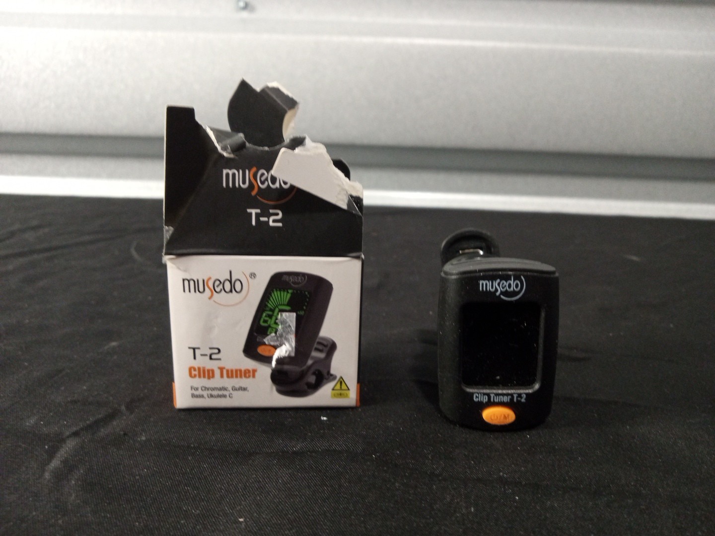 Musedo T-2 Two Color Display Clip-On Tuner