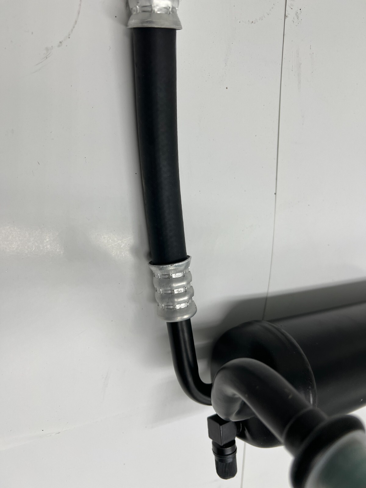 A/C Accumulator with Hose Assembly 23M1815, 805141 Replacement