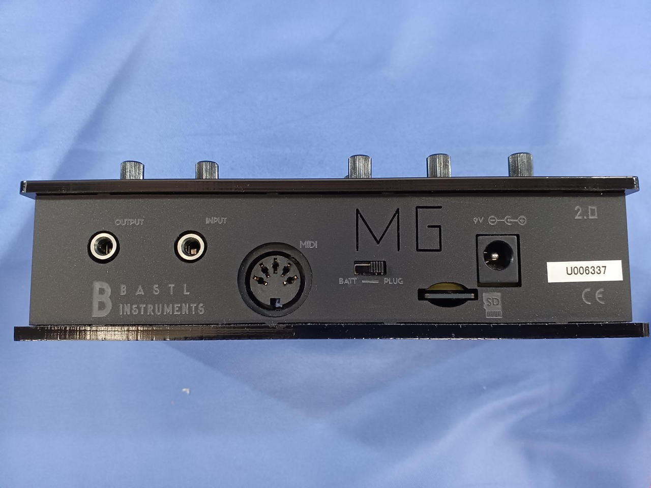 Bastl Instruments Microgranny 2.0 Granular 8bit Sampler Synth w/box