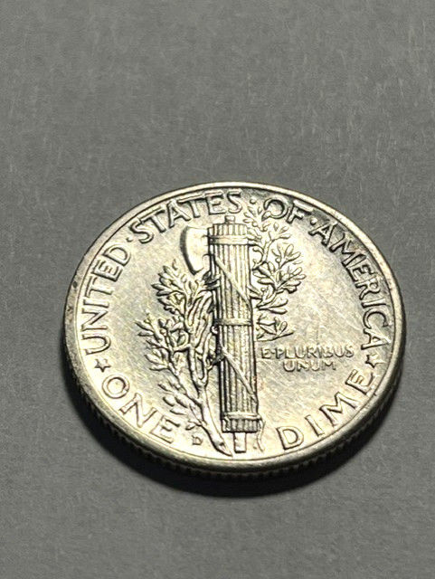 1937-D Mercury Dime/Silver/Unc #4705