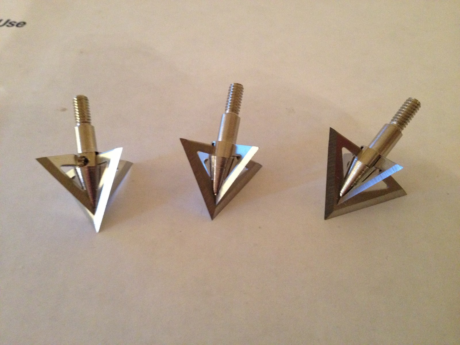 3) 4 BLADE SANFORD  BLOODSHOT BROADHEADS 1 1/8  inch X 1 1/8 inch Cut FREE SHIP