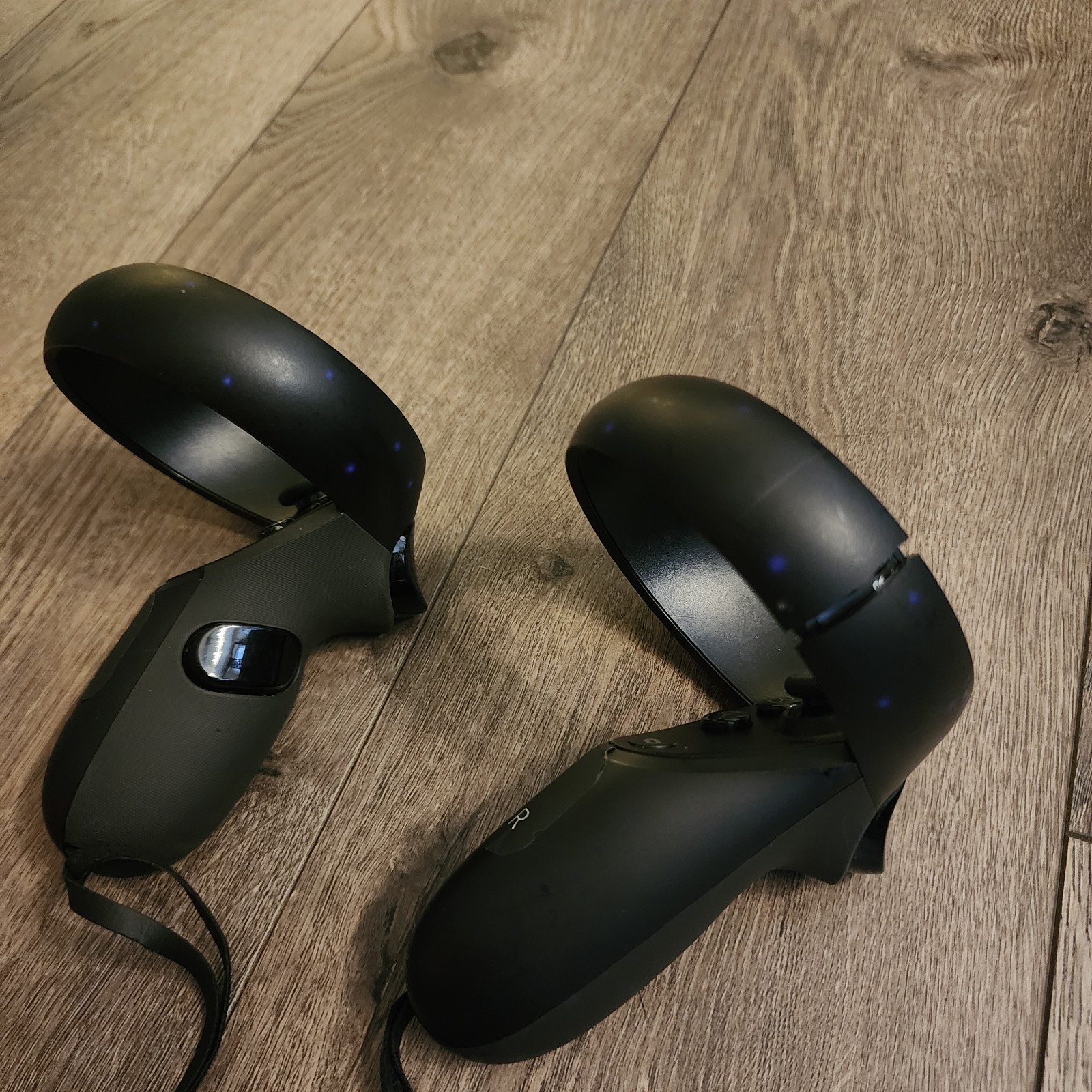 READ! Meta Oculus Quest 1 VR Virtual Reality Headset MH-B 64GB