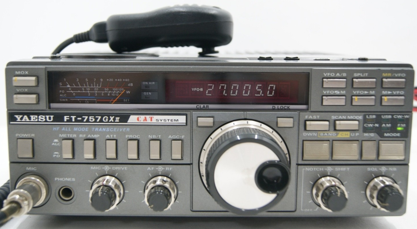YAESU FT-757GXII 1.8-30MHz HF Ham Radio Transceiver 100W Clean Tested