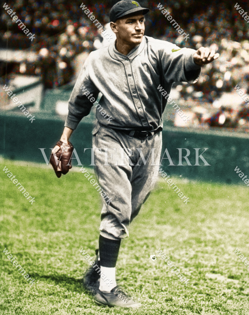 BS686 Pie Traynor Pittsburgh Pirates Baseball 8x10 11x14 16x20 Colorized Photo