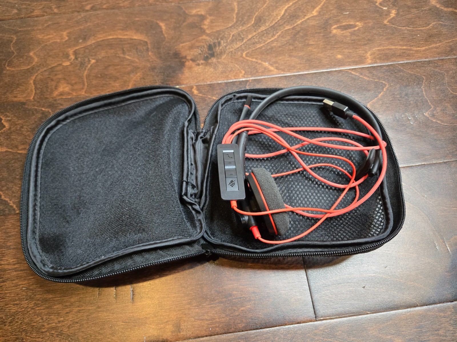Plantronics Blackwire C3210 USB-A Over The Ear Headset