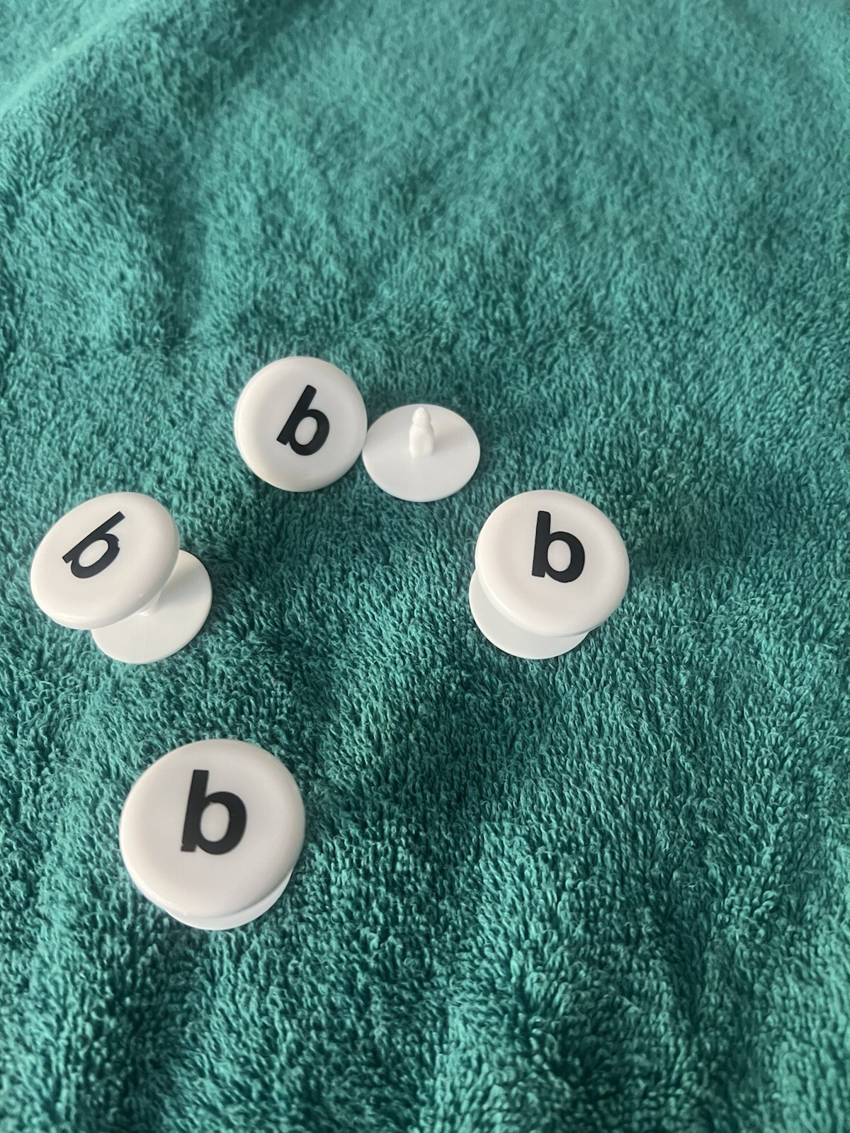 4-Pack Replacement Buttons with B for Bogg Bag Handle Strap.