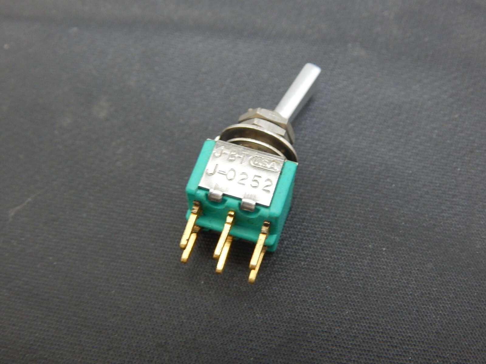JBT J-0252 TOGGLE SWITCH ON-ON - USA SELLER FAST SHIPPING