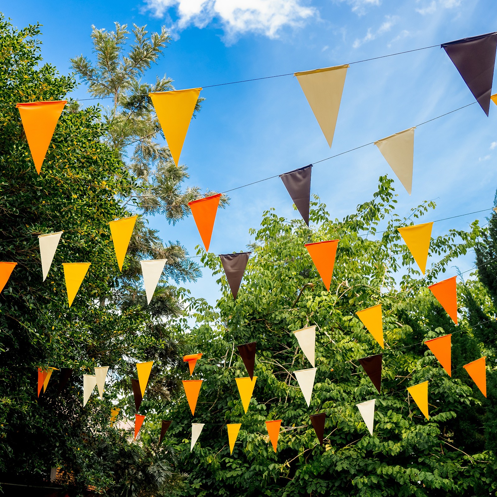 98ft 45pcs Caution Pennant Banner Flags Perimeter Marking Flag, Orange