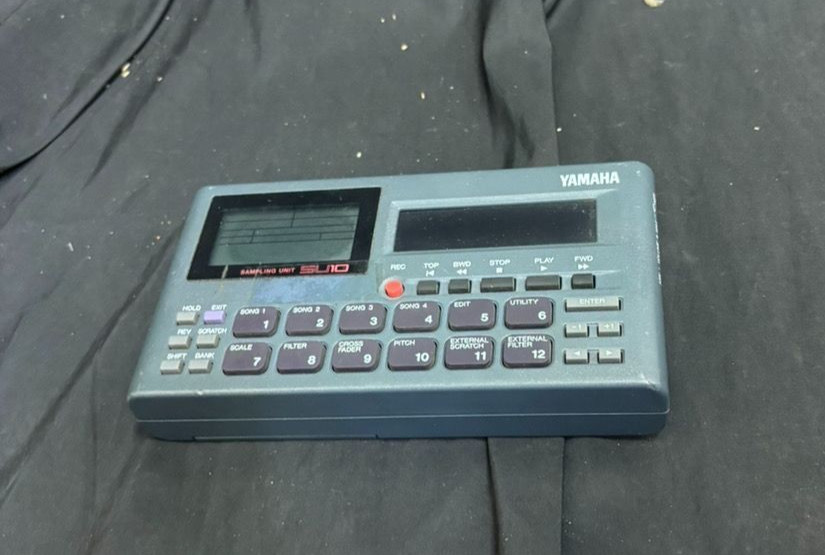 YAMAHA SU10 Sampling Unit MIDI Synthesizer JUNK for Parts from JAPAN Rare O66