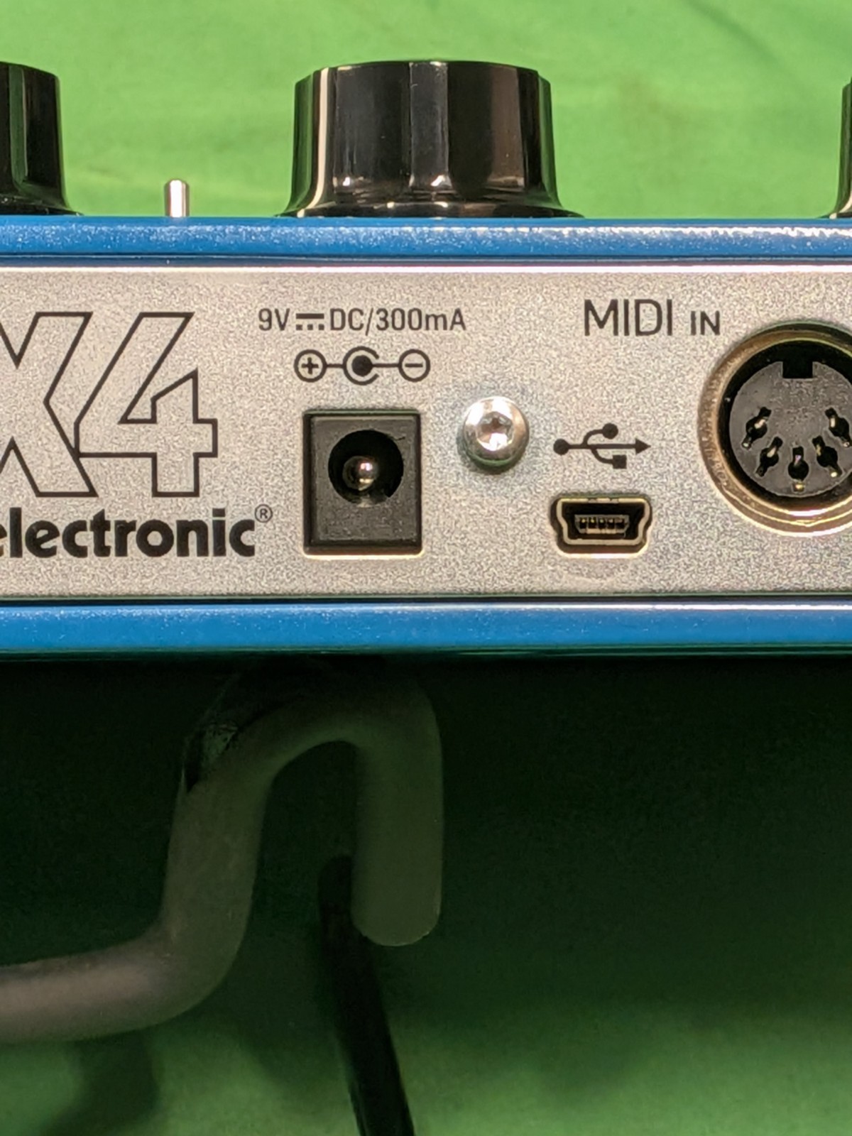 TC Electronic Flashback X4 Looper Guitar Effect Pedal