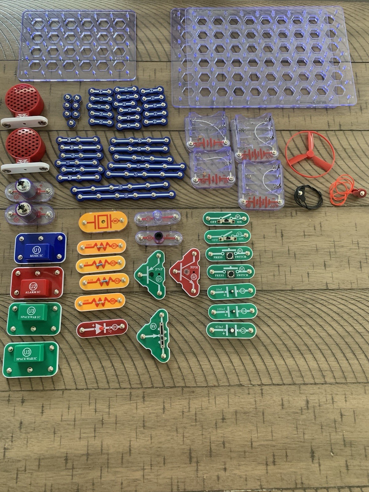 Snap Circuits Elenco Mixed Lot Of Replacement Parts Over 70 Pieces