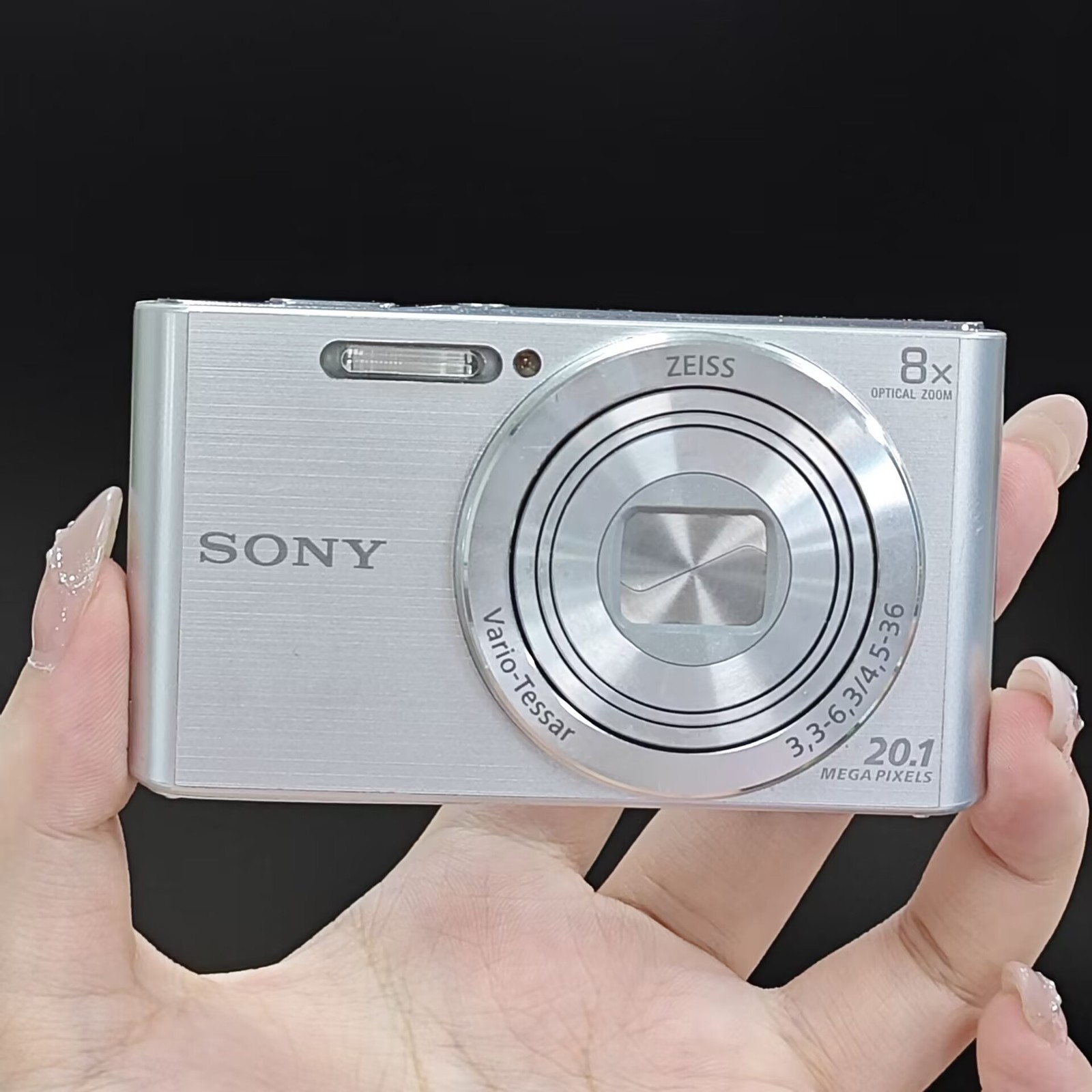Sony Cyber-Shot DSC-W830 20.1MP 8x Optical Zoom Digital Camera Silver